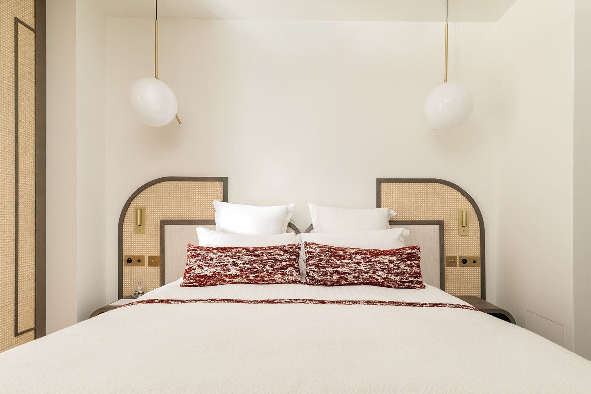 ONIRI – Sublime Serviced 3-BR/3BA – Saint Germain gallery image 3