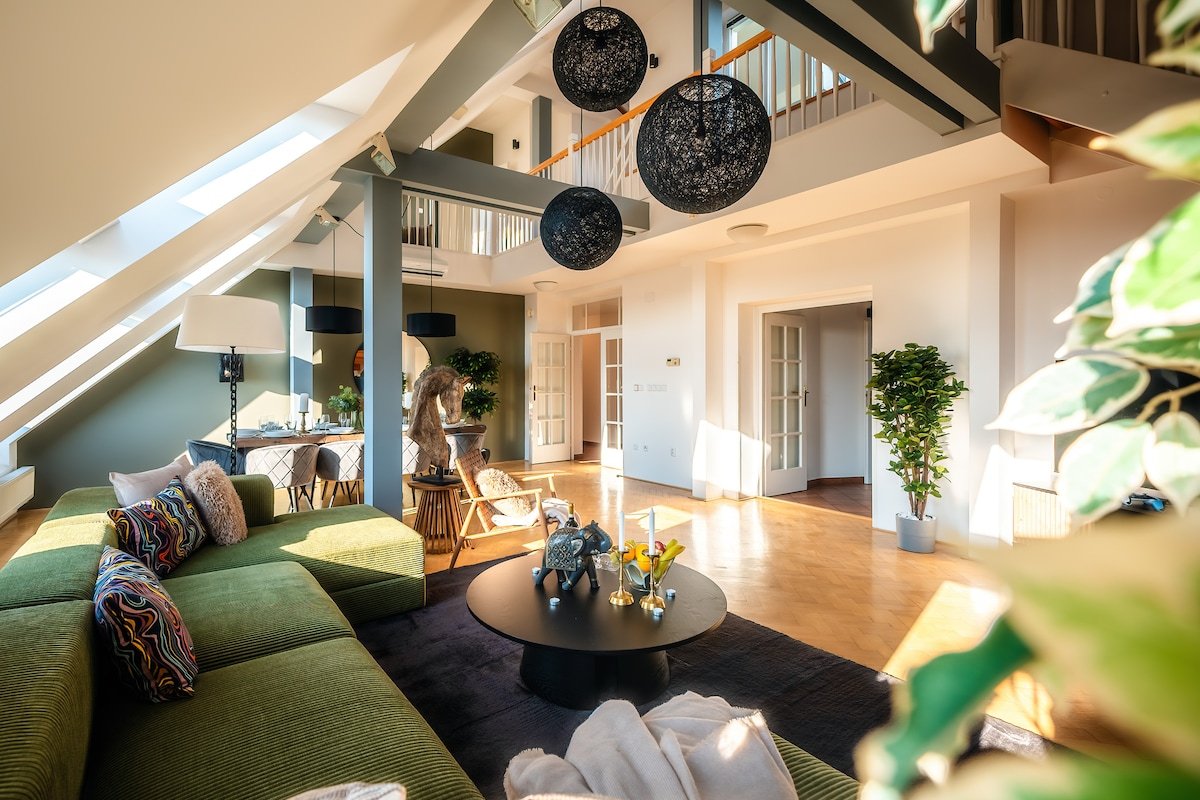 4BR + 3,5Ba 270m² Sunset Crown Penthouse | Terrace gallery image 5