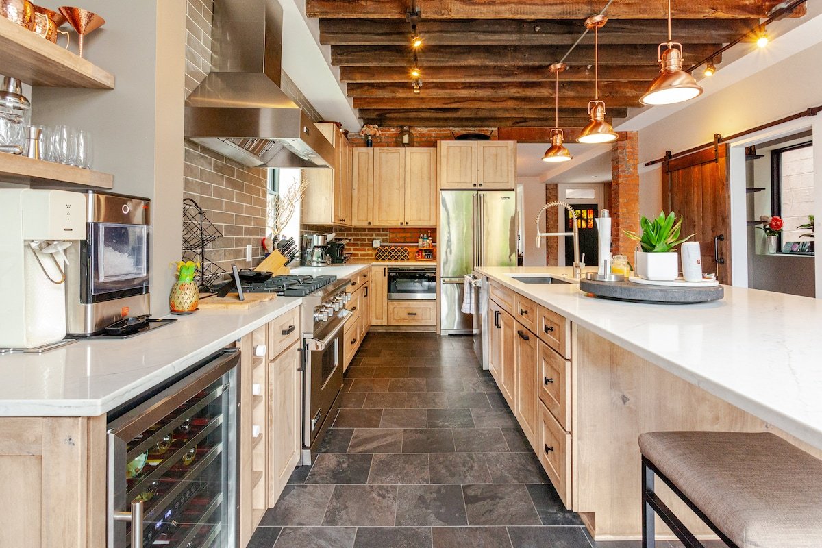 Renovated Historic Home in the Brewery District gallery image 3