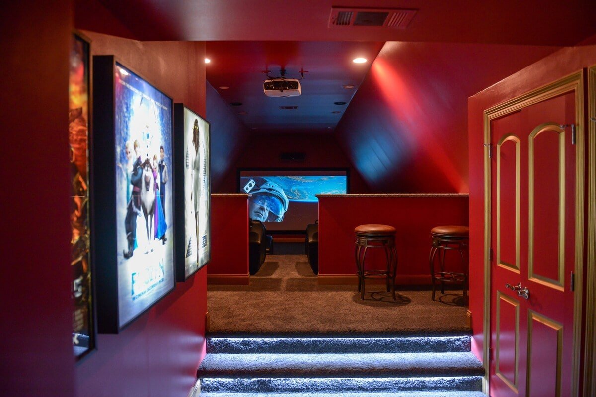 Spacious NOLA Home with Movie Theater 10 Min to FQ gallery image 4