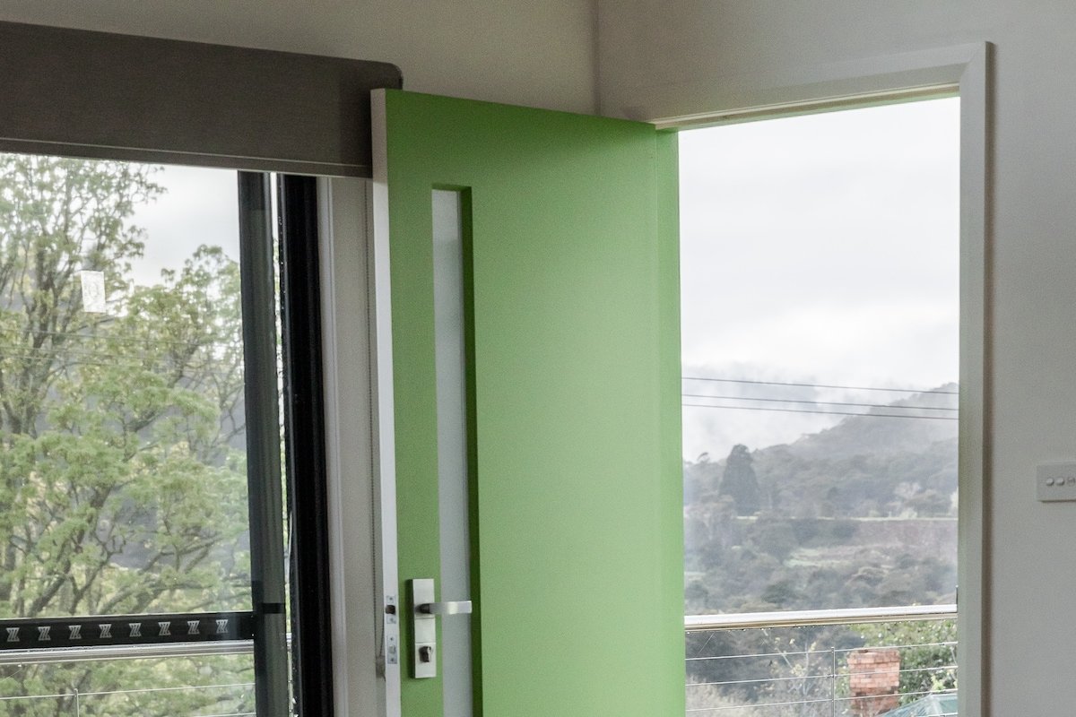 Lake View Derby ‘Briseis’ gallery image 5