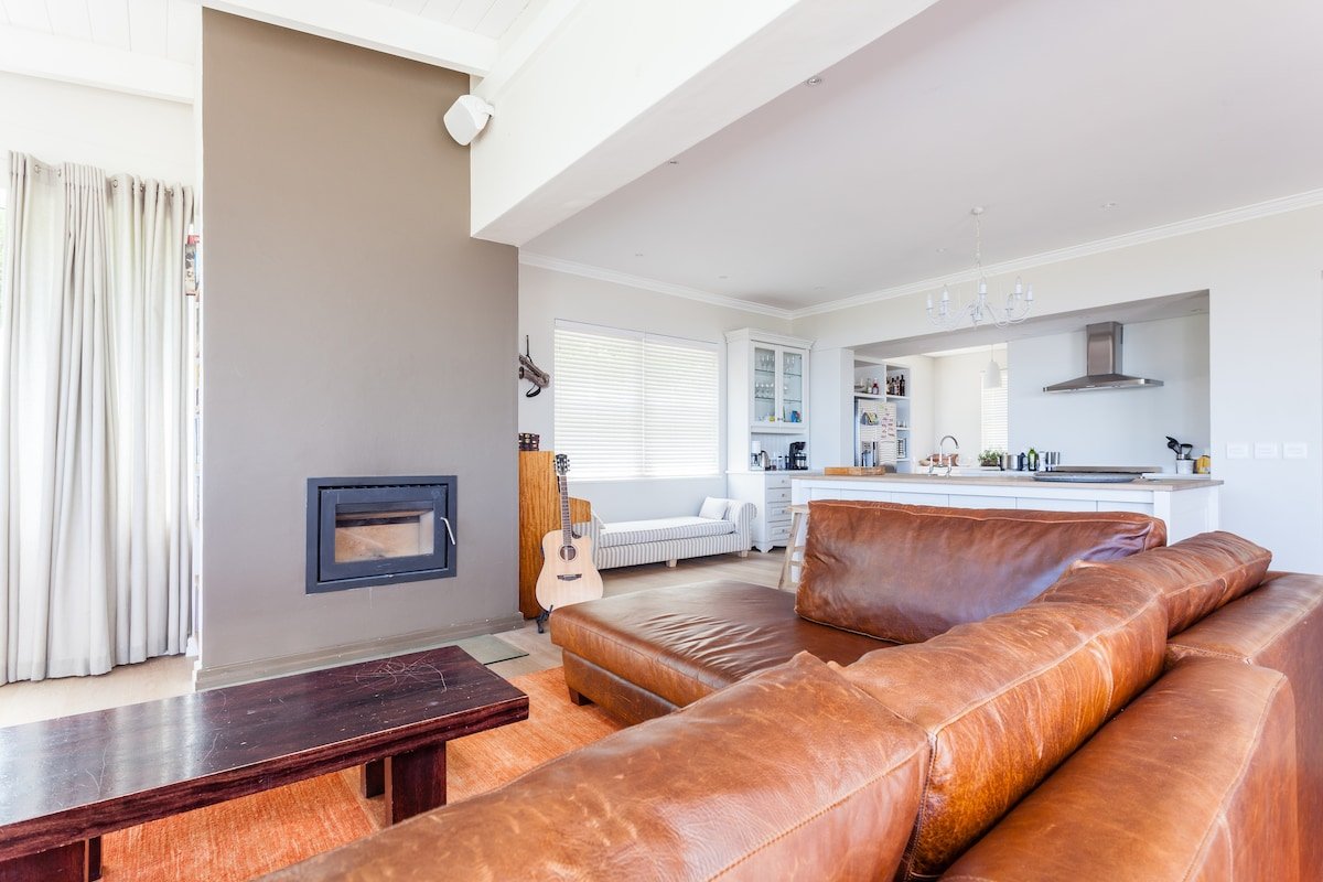 Comrie Villa gallery image 5