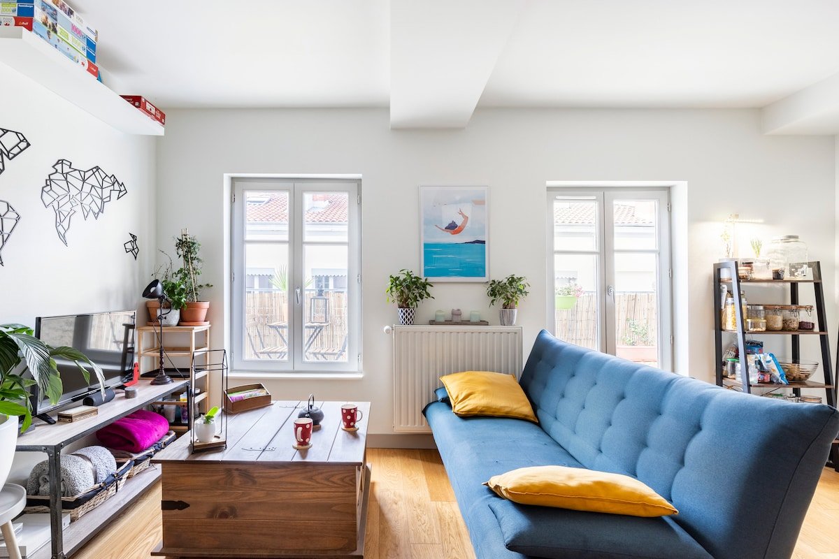 Un balcon en centre-ville gallery image 3