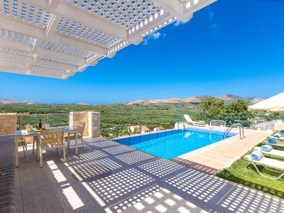 Kampos Villas, Nature Living with Heated Pool