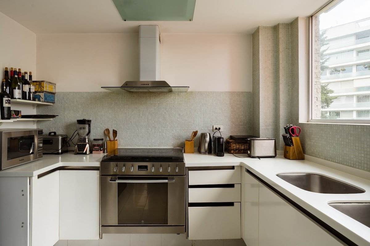 Bright, spacious apartment in trendy Polanco gallery image 4