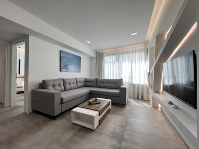The Dazzling Glimpse Acropolis Suites 403