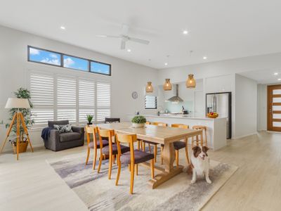 Dog-Friendly Beach House @ Black Rocks by uHoliday
