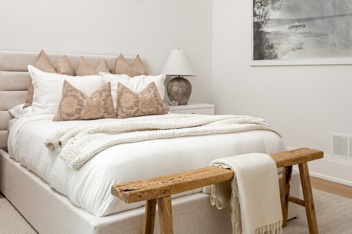 Georgina Waterfront Villa gallery image 4