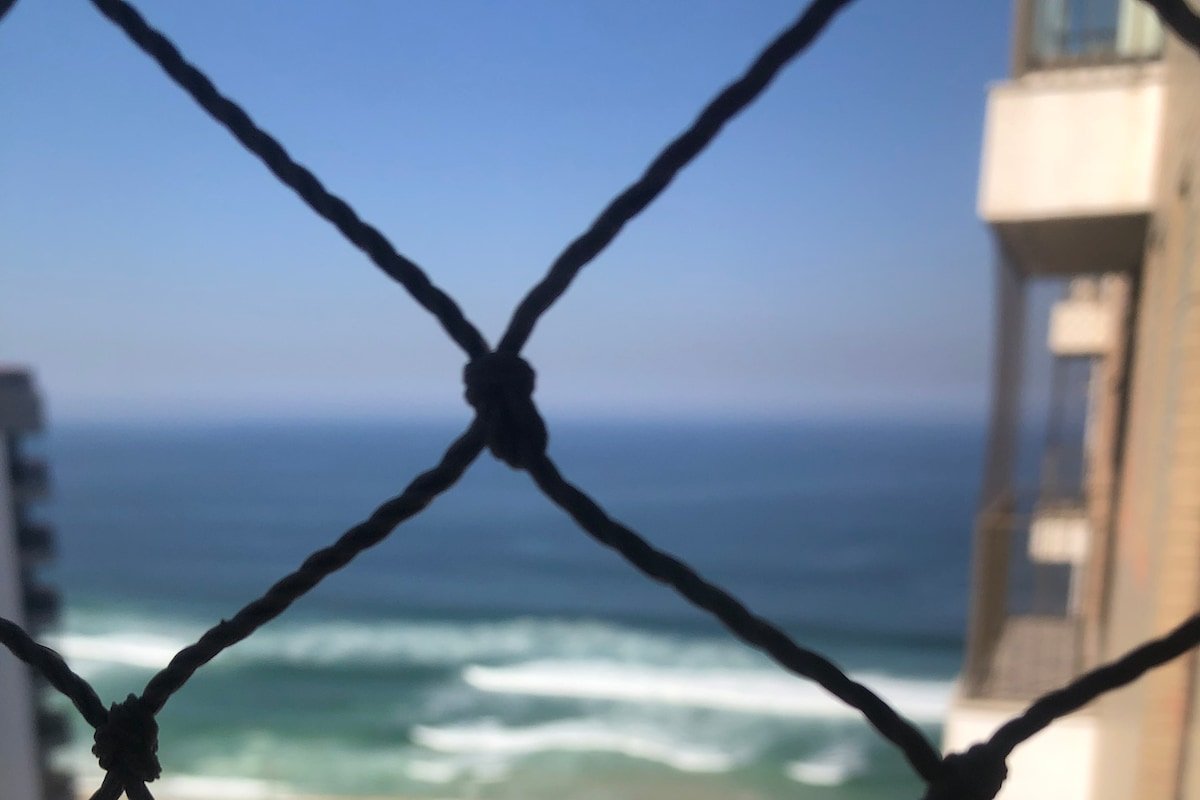 APT completo 2 suítes vista mar gallery image 5