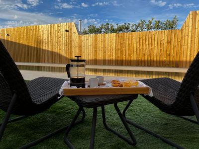 W house & Green house