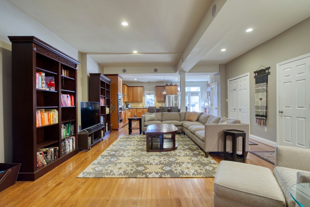 Your Capitol Hill Homestead gallery image 3