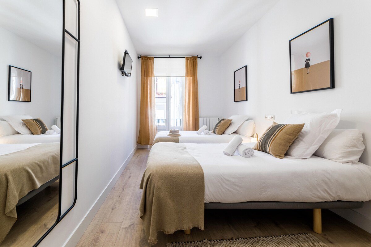 Getaria Suite: 2 min from La Concha Beach gallery image 3