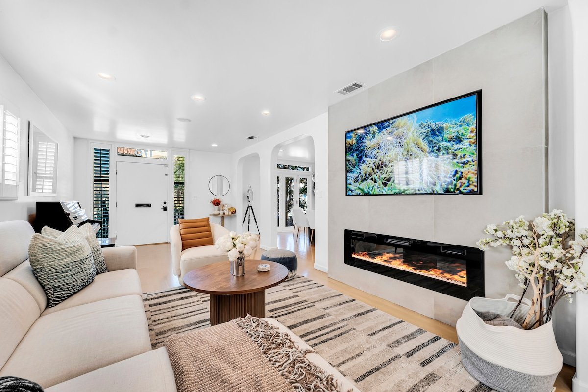 Belmont Shore Luxury Villa gallery image 4