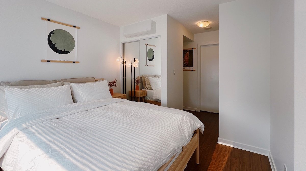 DT 3BDR/AC/Pool/Gym/Parking/Best Location gallery image 4