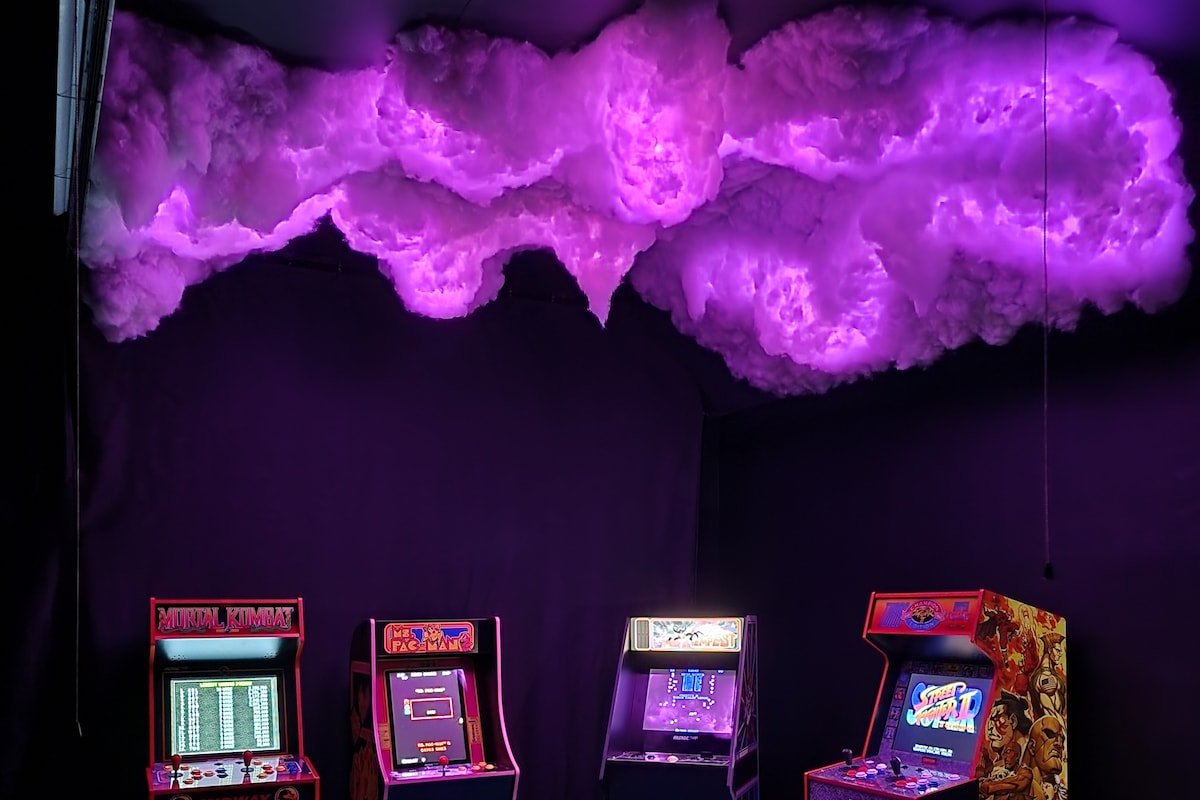 (Midterm) 5BD 3BA – Pool•HotTub•Arcade•Theater gallery image 3