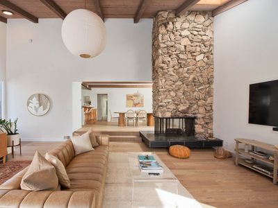 5 Bedroom Family Beach House*Ocean Views*Parking