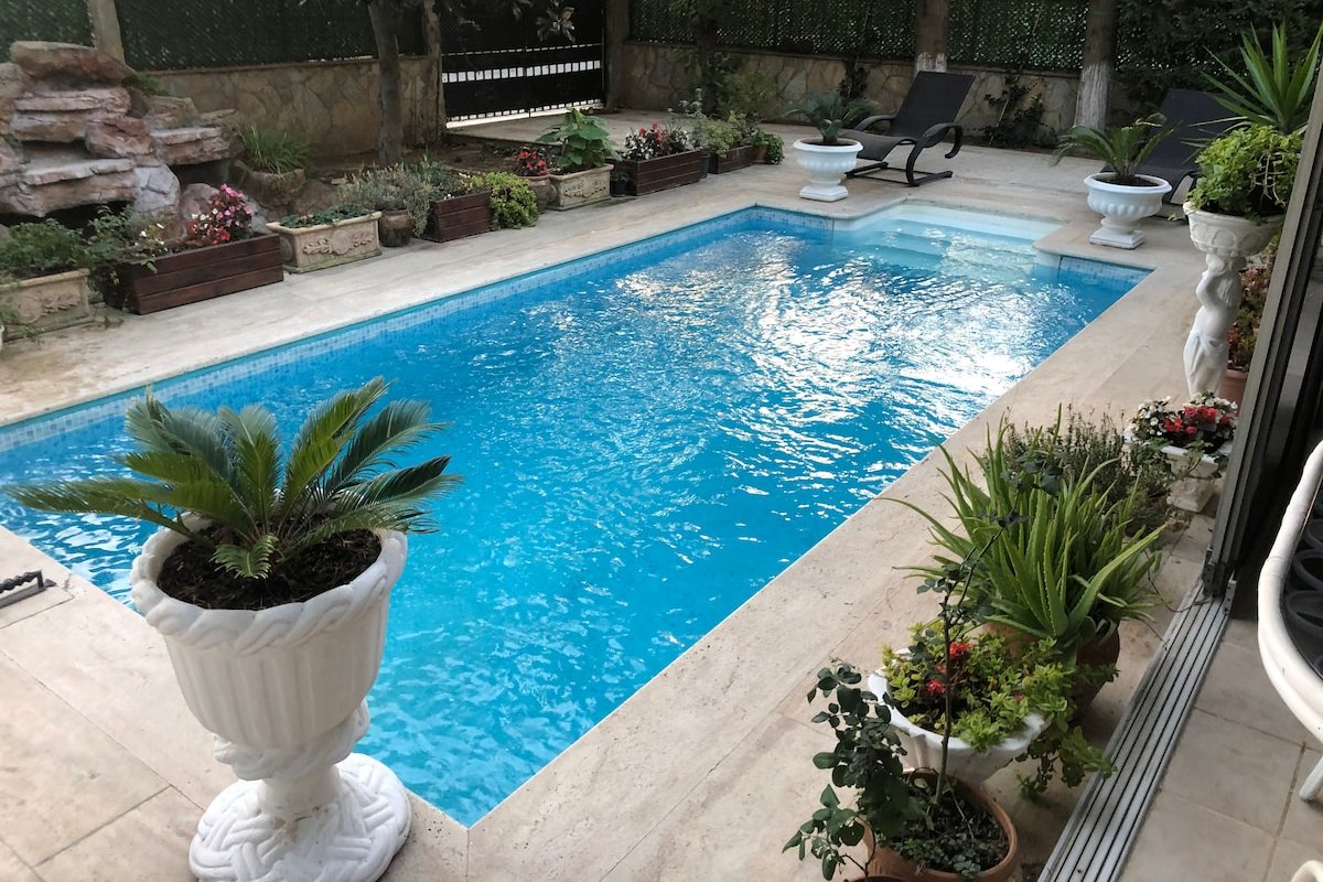 Isıtmalı Havuz ve Şelaleli Müstakil Villa gallery image 2