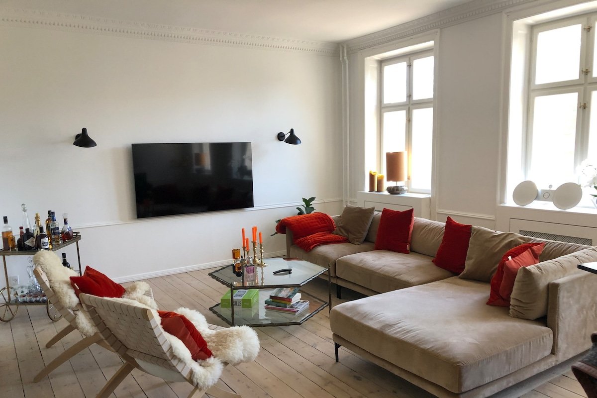 Big, modern apartment in the heart of Copenhagen gallery image 2