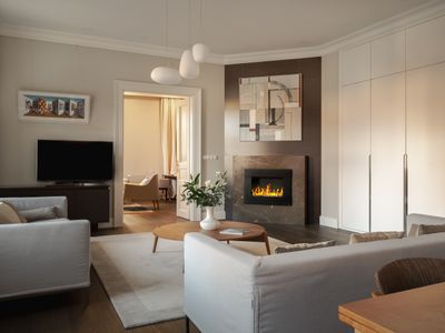 Newly renovated 3 bedrooms flat near Prague Castle