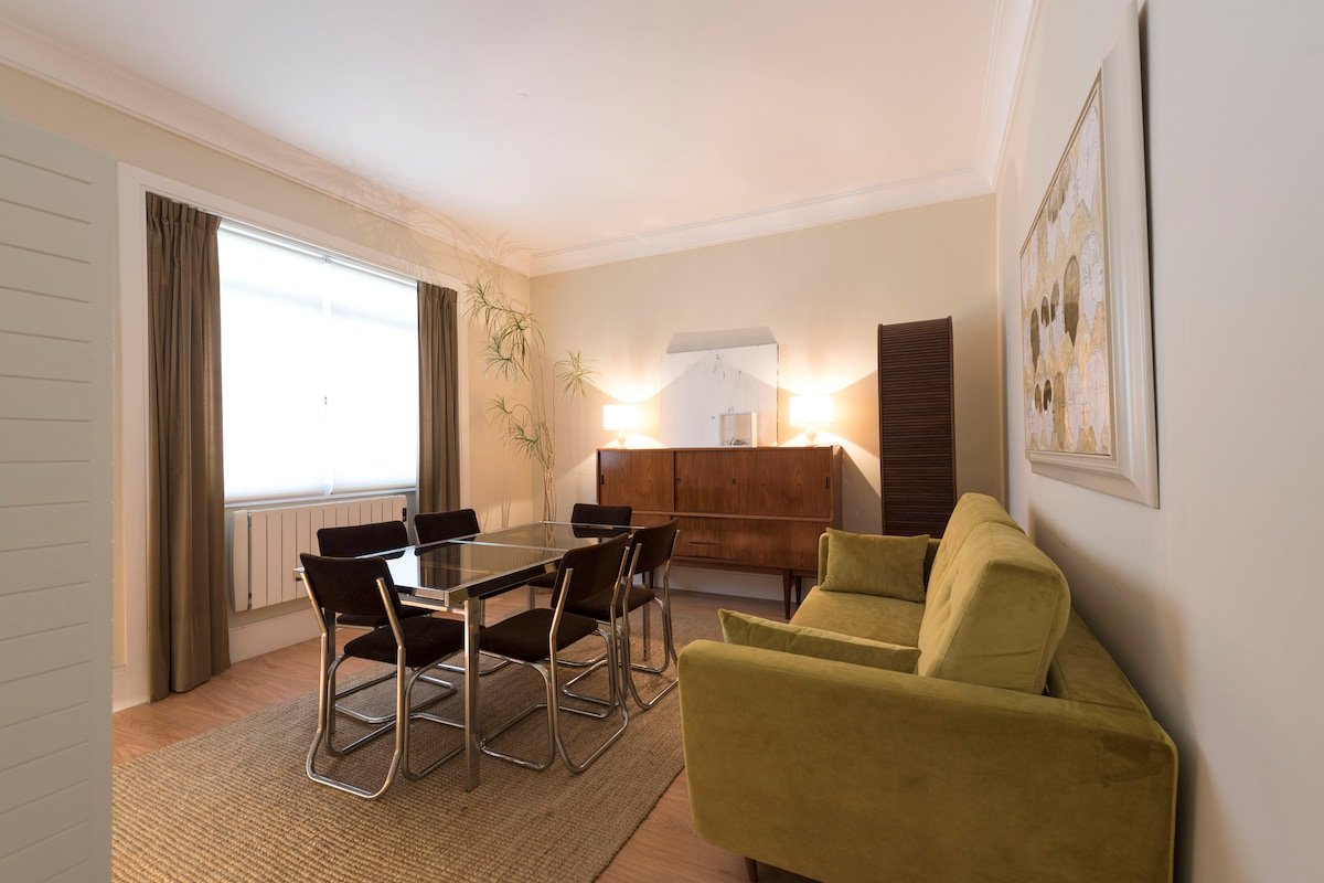 Vintage House gallery image 4