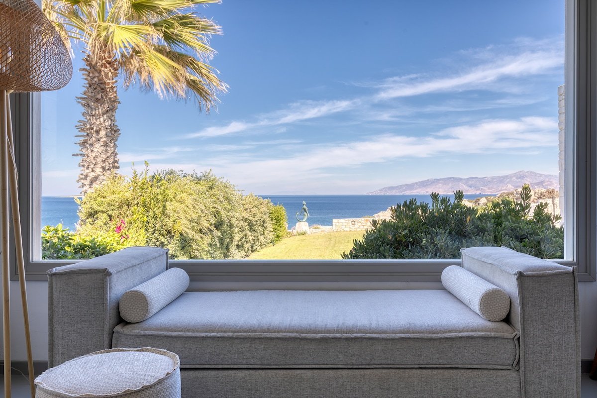 Agia Thalassa – Beachfront Private Pool Villa gallery image 5