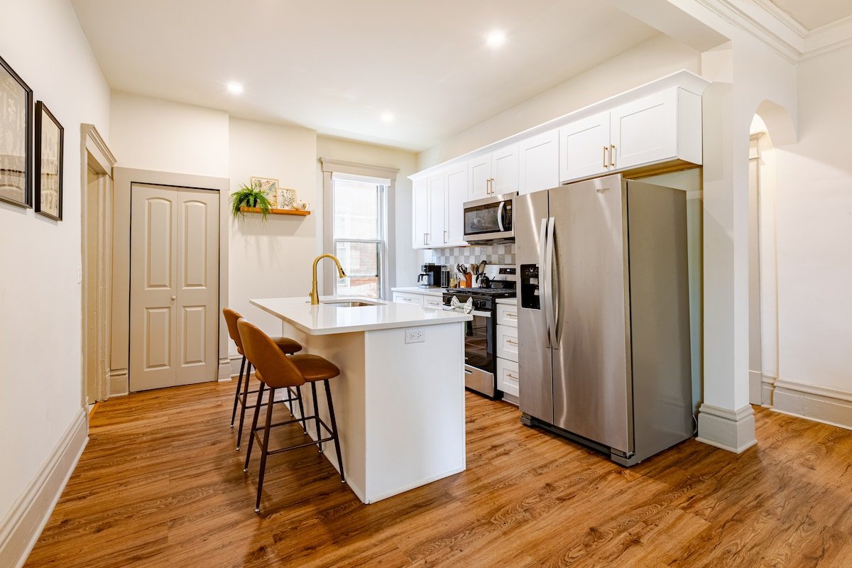 Newly Renovated Historic Gem | Centrally Located! gallery image 4