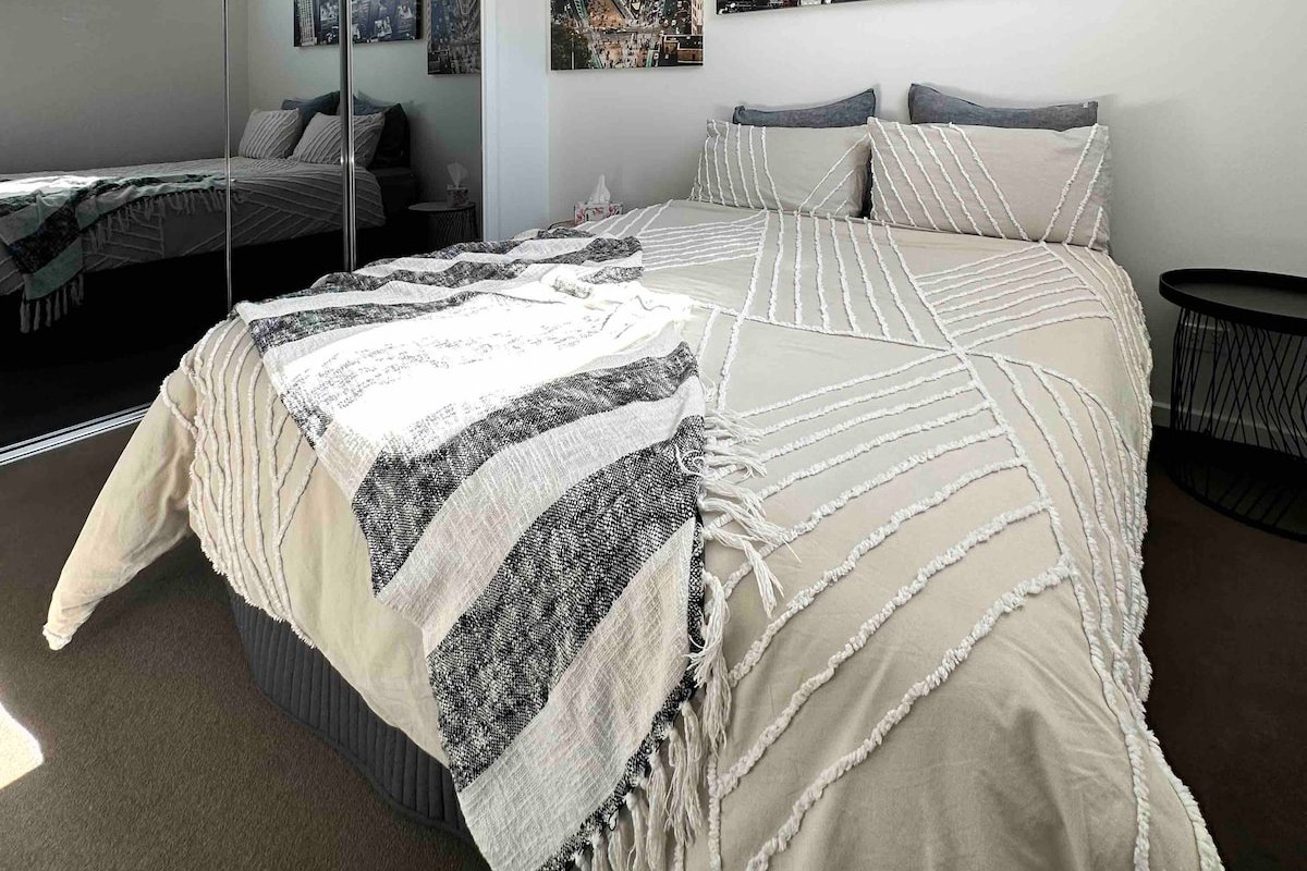 Luxury gallery home stay, Hamilton / ascot gallery image 5