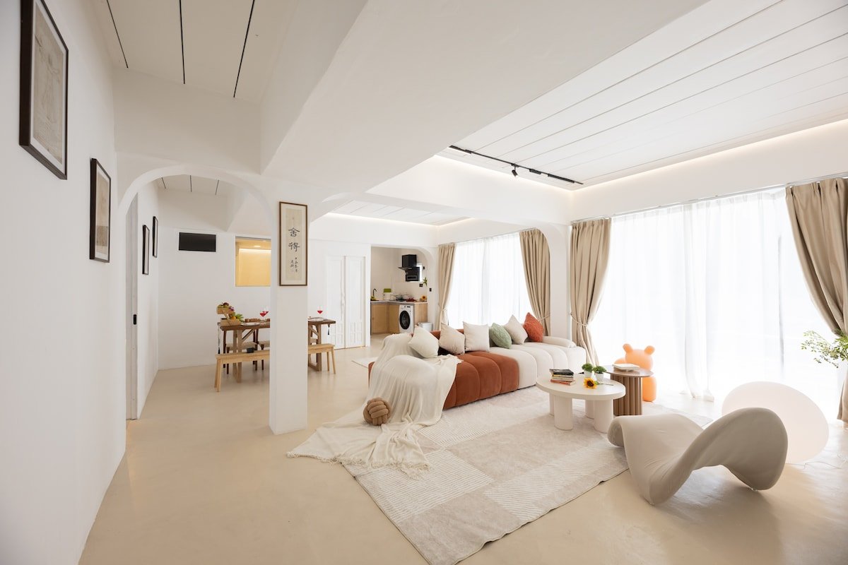 3BR Boutique Suite 3F City Center/MRT/JODD FAIRS gallery image 4