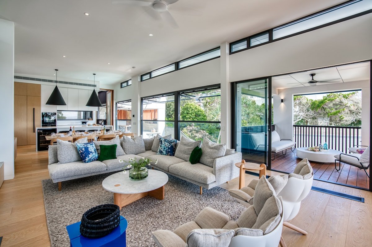 Narawi – Ocean views, heated pool, 2min to beach gallery image 4