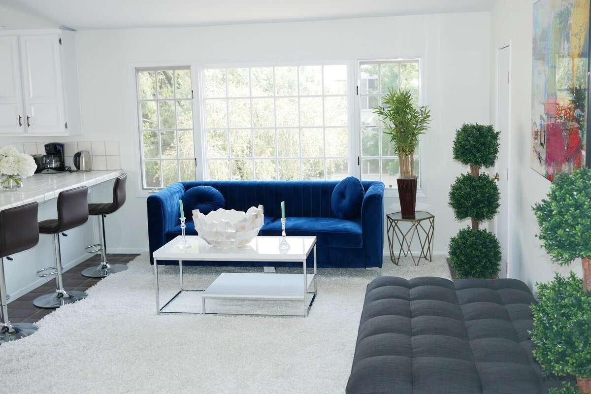 Top Floor.10% OFF! No shared walls!Super Bright. gallery image 4