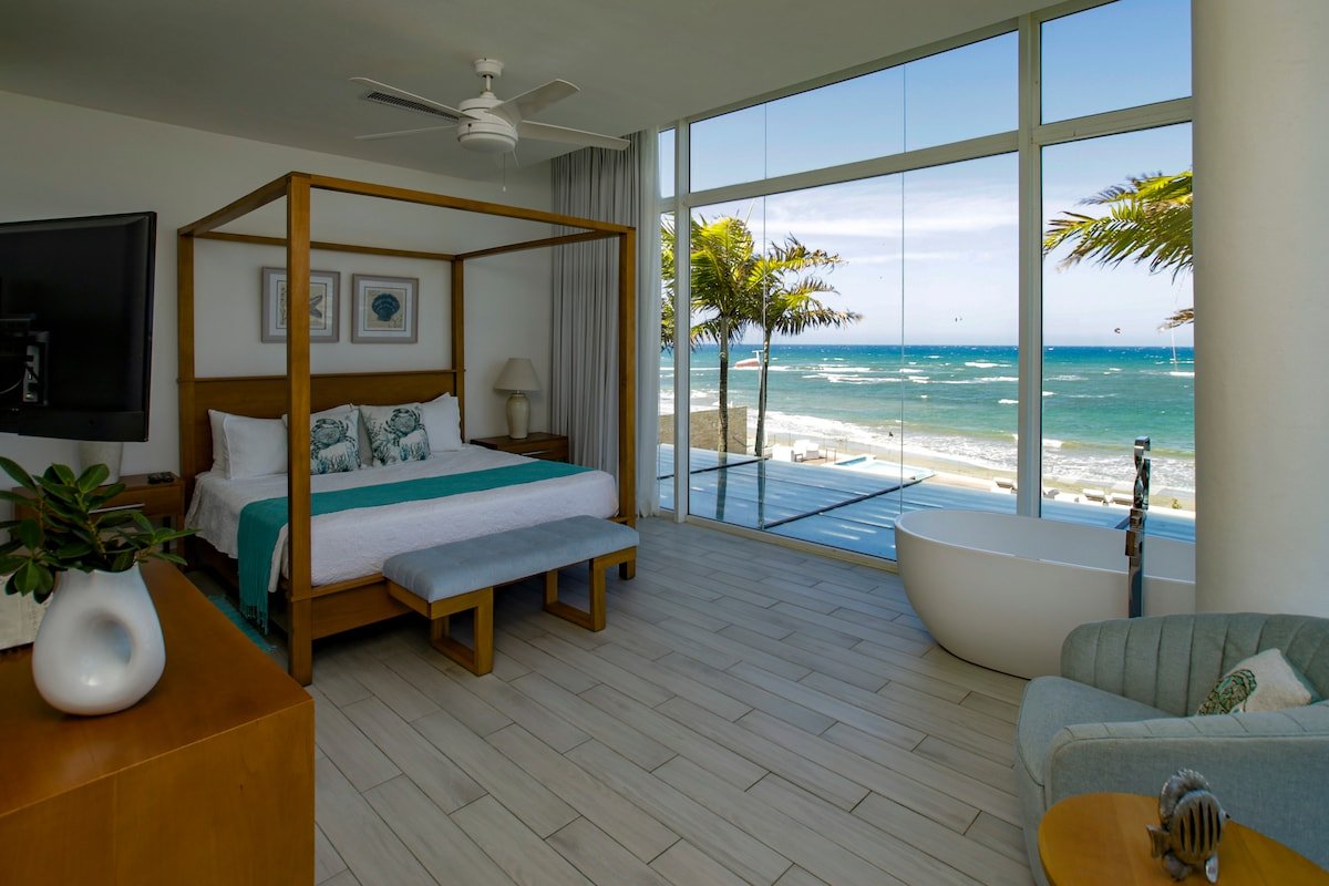 Casa Estefania Luxury 10BR Oceanfront Villa gallery image 4