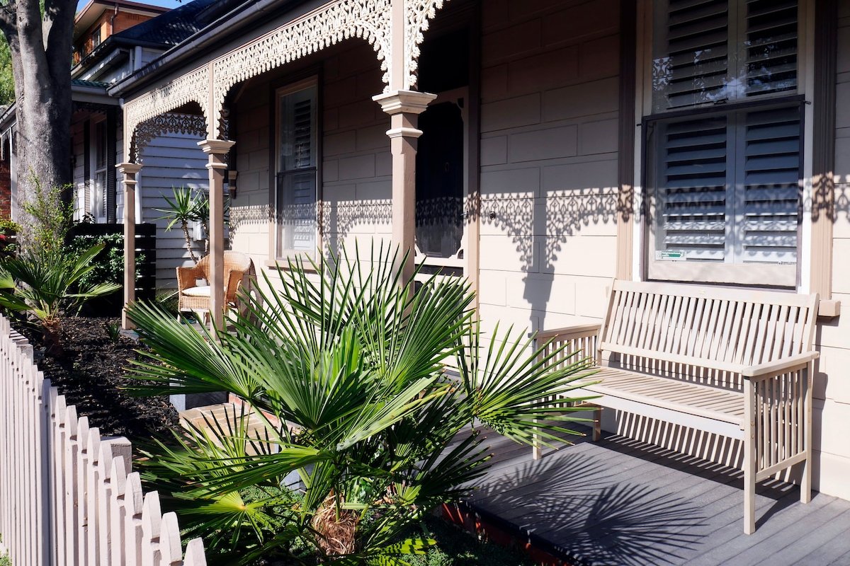 Amazing location Walk to MCG/Swan St/Bridge Rd/CBD gallery image 2