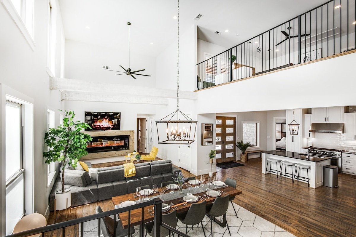 The Pine Villa gallery image 4