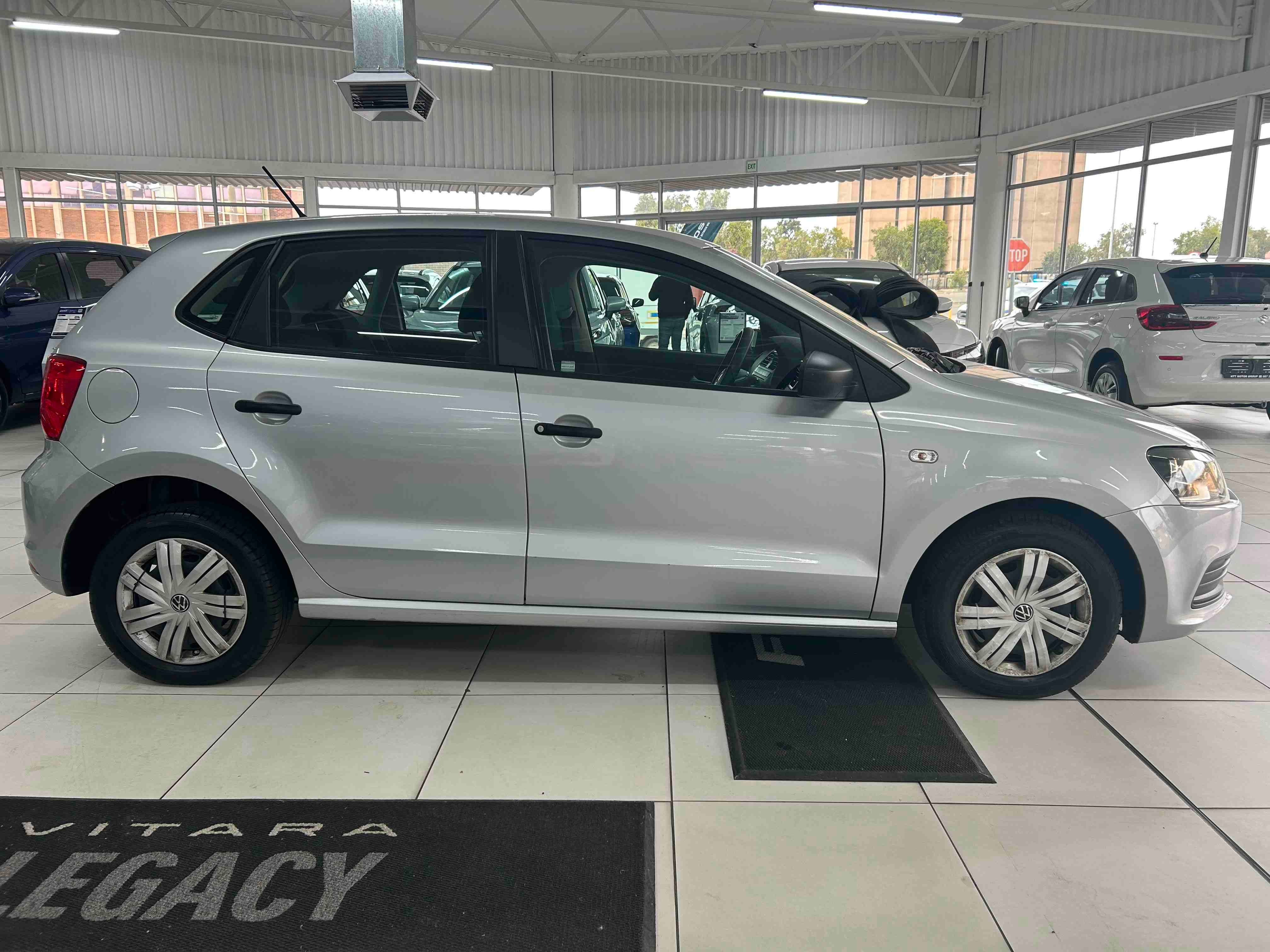 Used car gallery