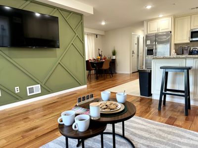 NEW! 3BR Modern and Comfy Newark unit