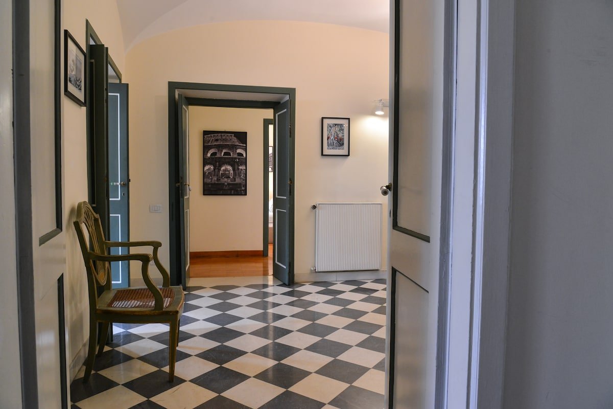 Colonna House (Piazza Navona) gallery image 5