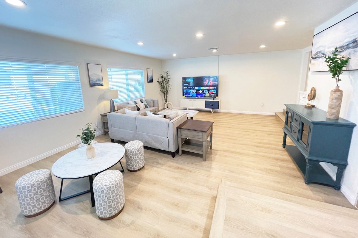 2 Houses New 4BR3B+1B1B Fully Remodeled 17 Guests gallery image 4