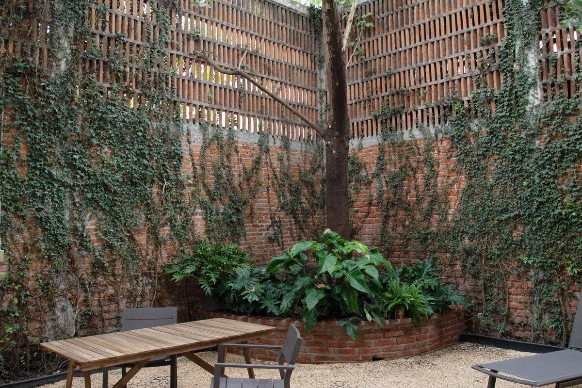 VERDE CONDESA – Depto con el mejor jardín privado gallery image 3