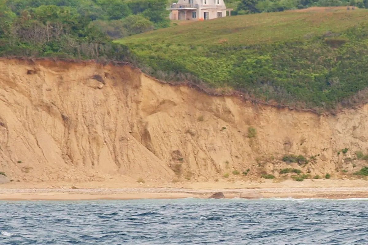 Ocean-View Saltbox at Spar Point Farm Block Island gallery image 4