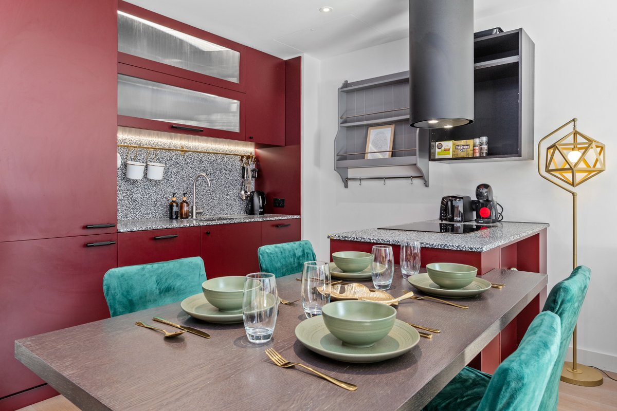 Luxury 1-Bedroom Escape | Central London Living