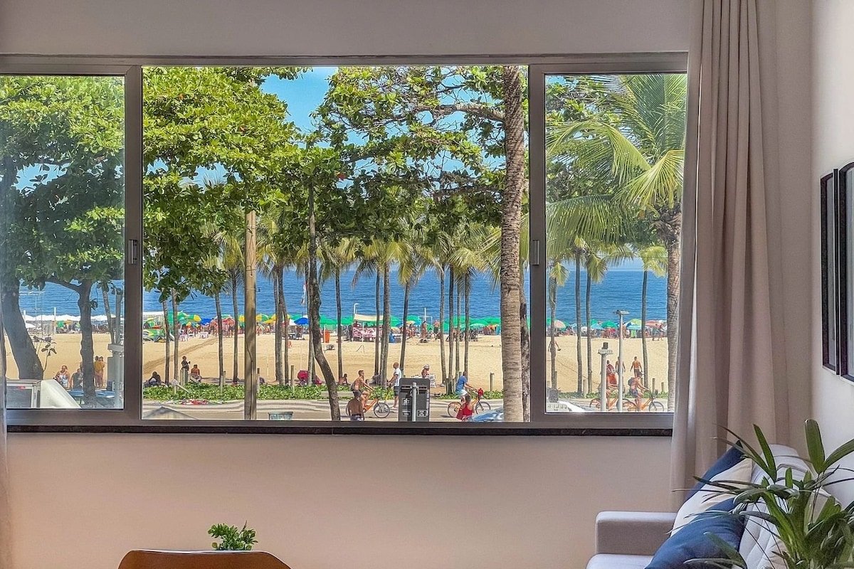 Espetacular em frente ao mar de Copacabana gallery image 2