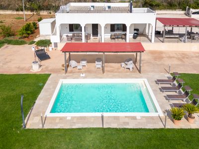 Villa SIlenzio with heated pool in Ostuni