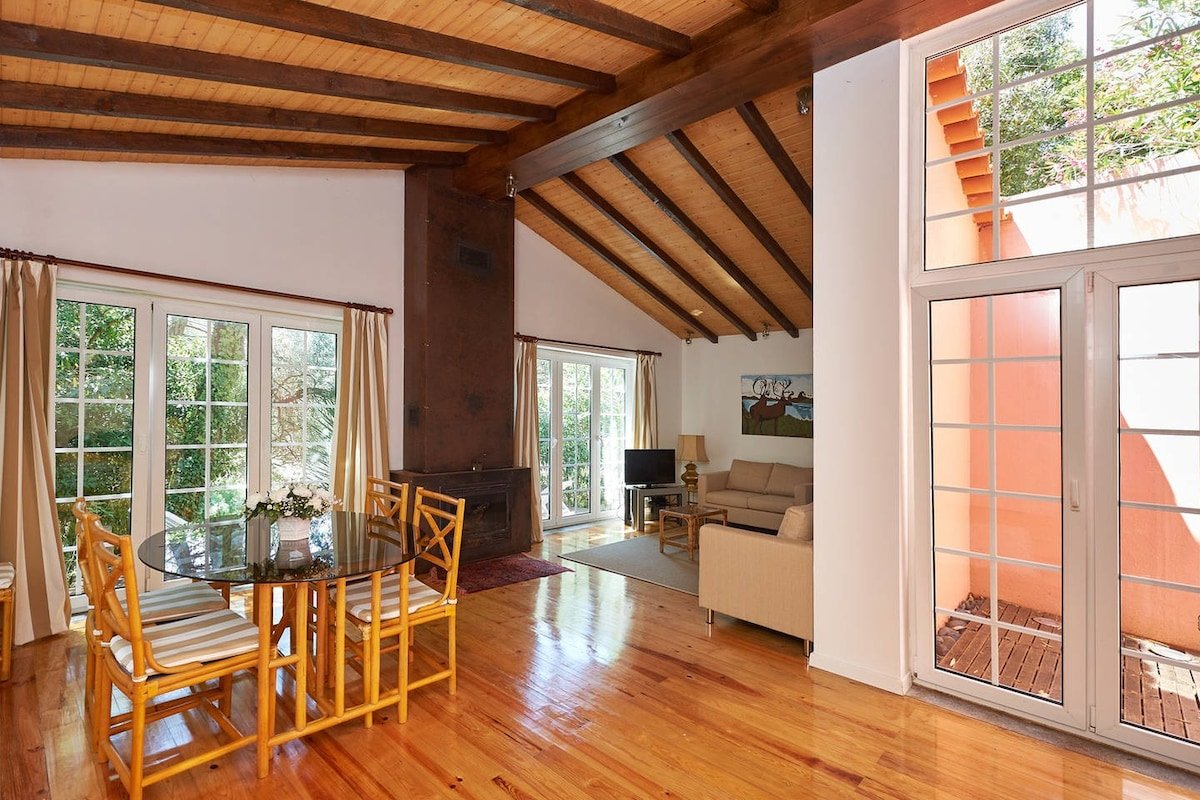 Cosy house in the nature gallery image 2