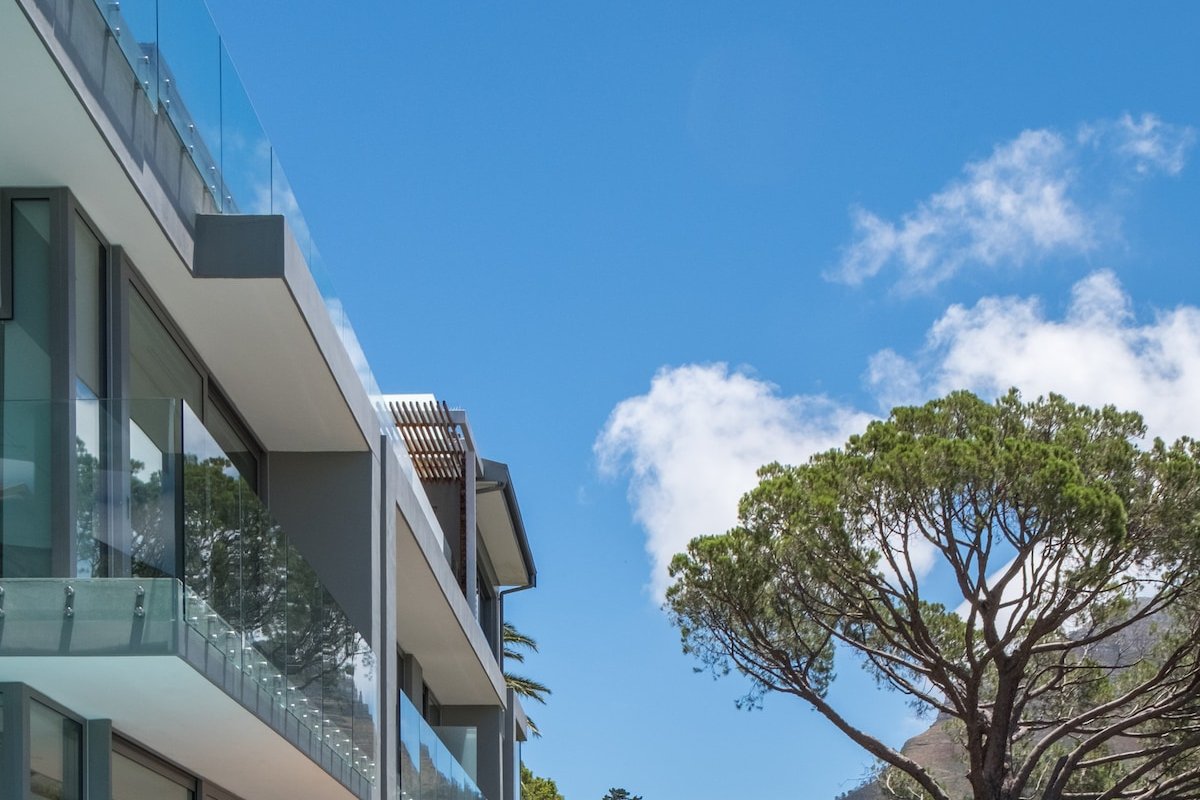 Luxury Villa Higgovale 360° Views | solar backup gallery image 2