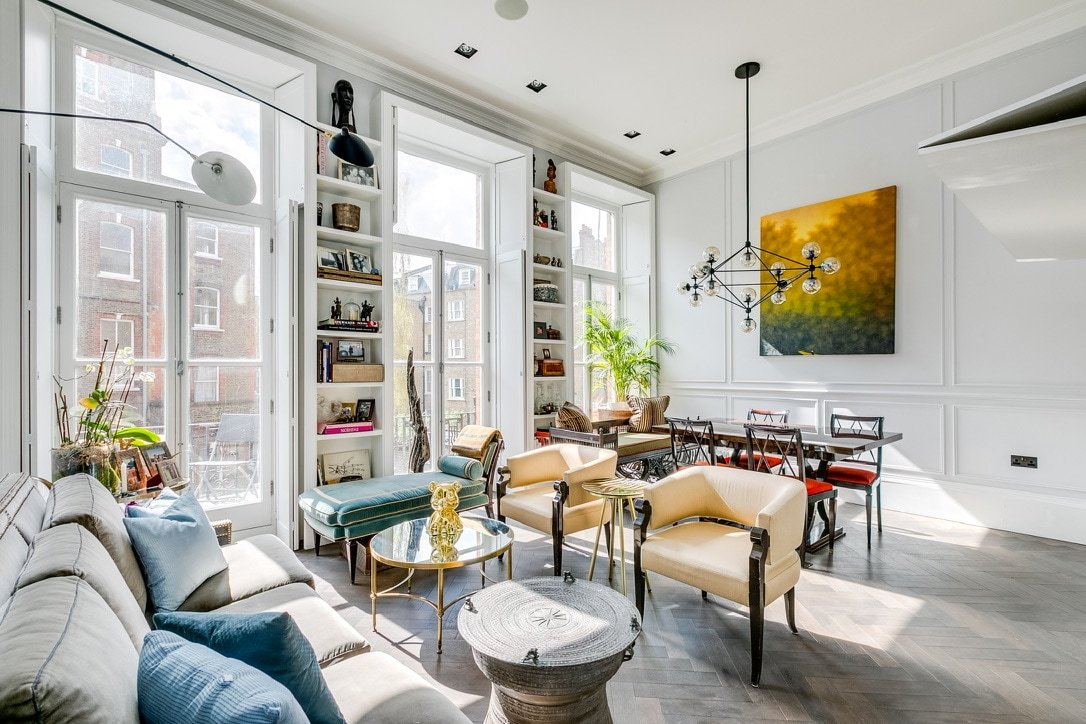 Stunning Two Bedroom Kensington/ Earl’s Court Flat gallery image 2