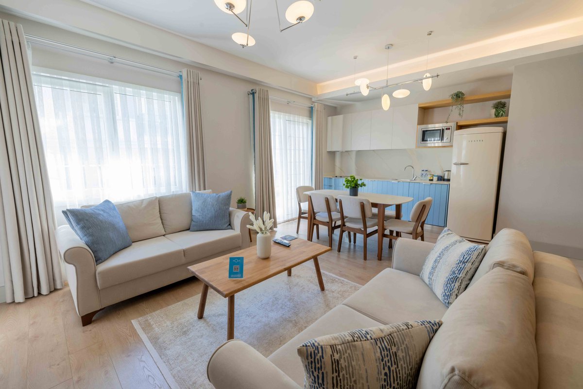 Antalya 01 / Executive 2+1 Room