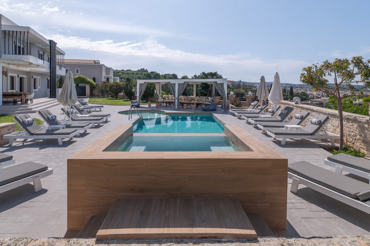 Elaida Villa, Heaven on Earth gallery image 3