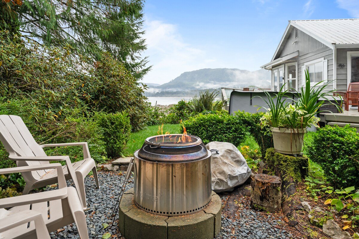 The Point| Hot tub +Sauna +view if San Juan Bay gallery image 3