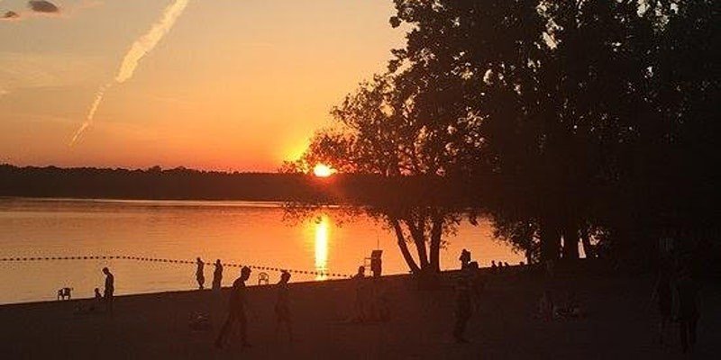 Westboro BeachHouse – Outdoor Jacuzzi, Netflix