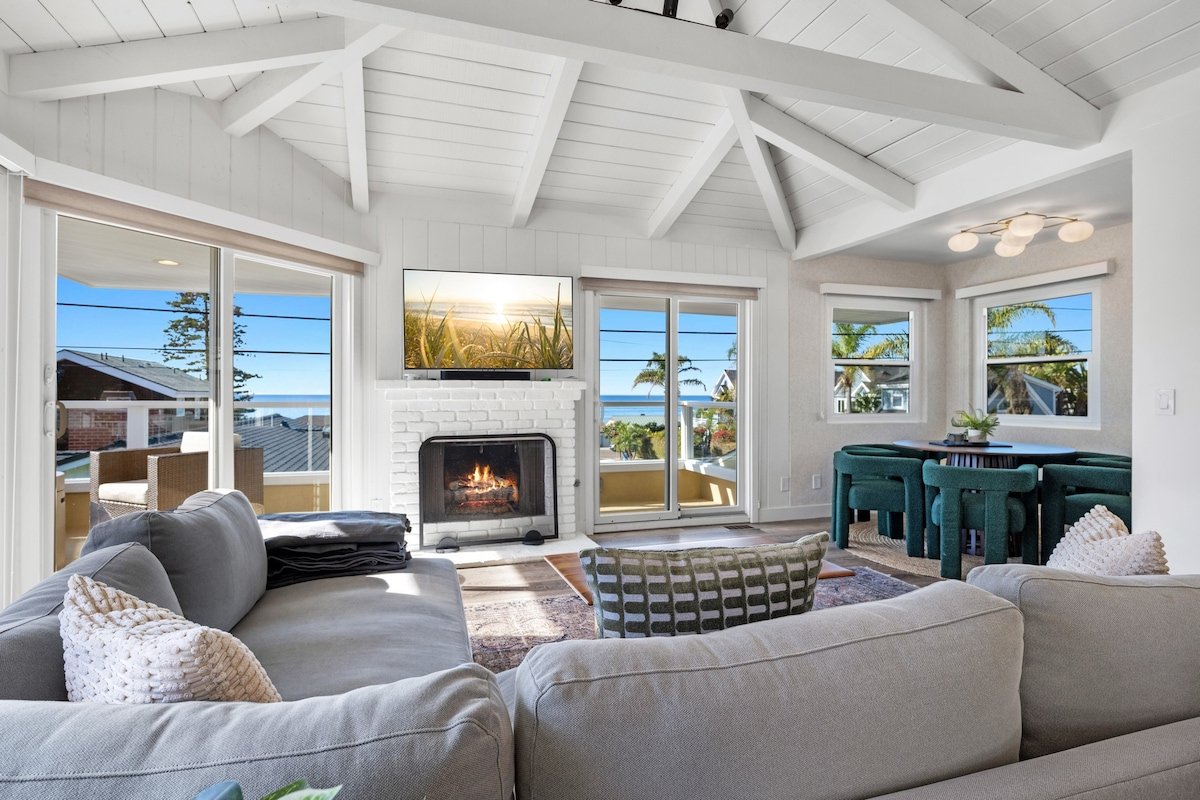 Ocean Views, Hot Tub & A/C – Tradewinds La Jolla gallery image 4